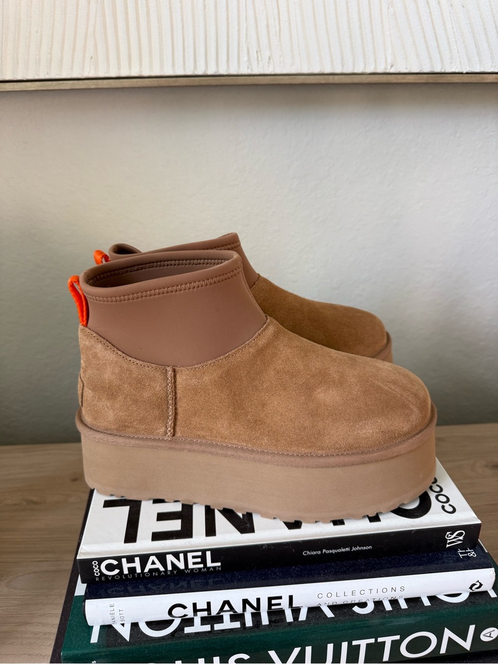 UGG Dipper Mini Boot Chestnut Size 8